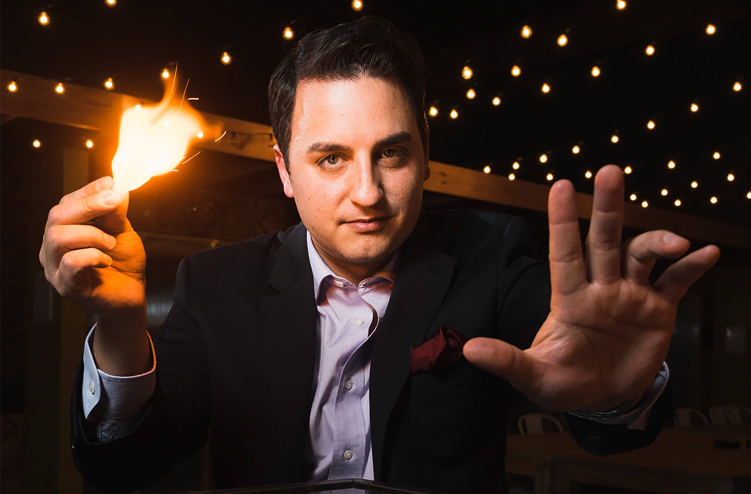 Corporate Magician David Ranalli is also a motivational speaker in Chicago, Indianapolis, Orlando, Las Vegas, New York